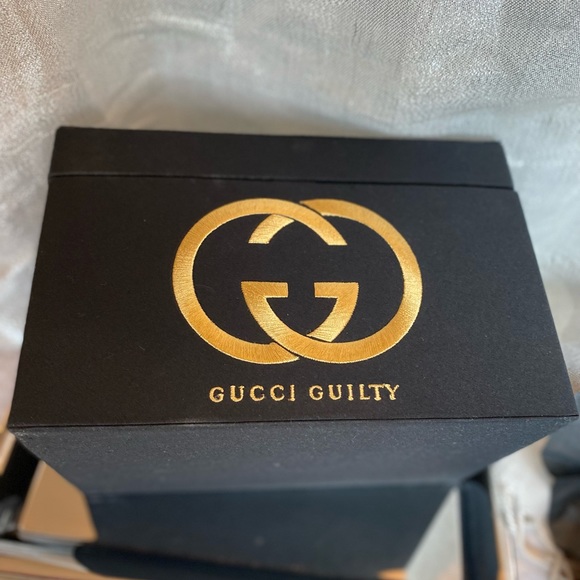 GUCCI Gift Box (GUCCI GUILTY) Satin with Embroidered Large Gold Logo🔥Deep 8”x5” - Picture 2 of 12